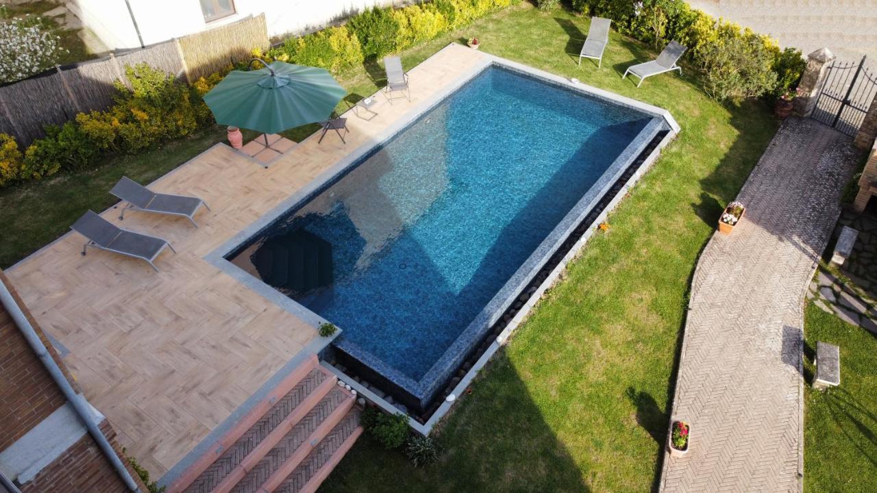 Casa Dani Con Piscina Privata Lägenhet Monticiano Exteriör bild